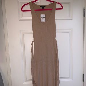 Forever 21 dress size small tan color